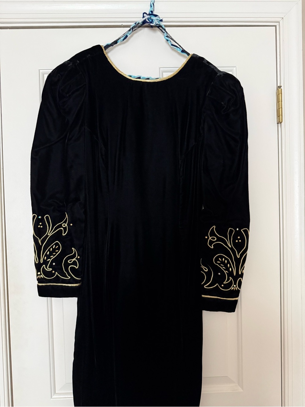 HW Collections Black Long Sleeve Velvet Cocktail Dress with Gold Embroidery